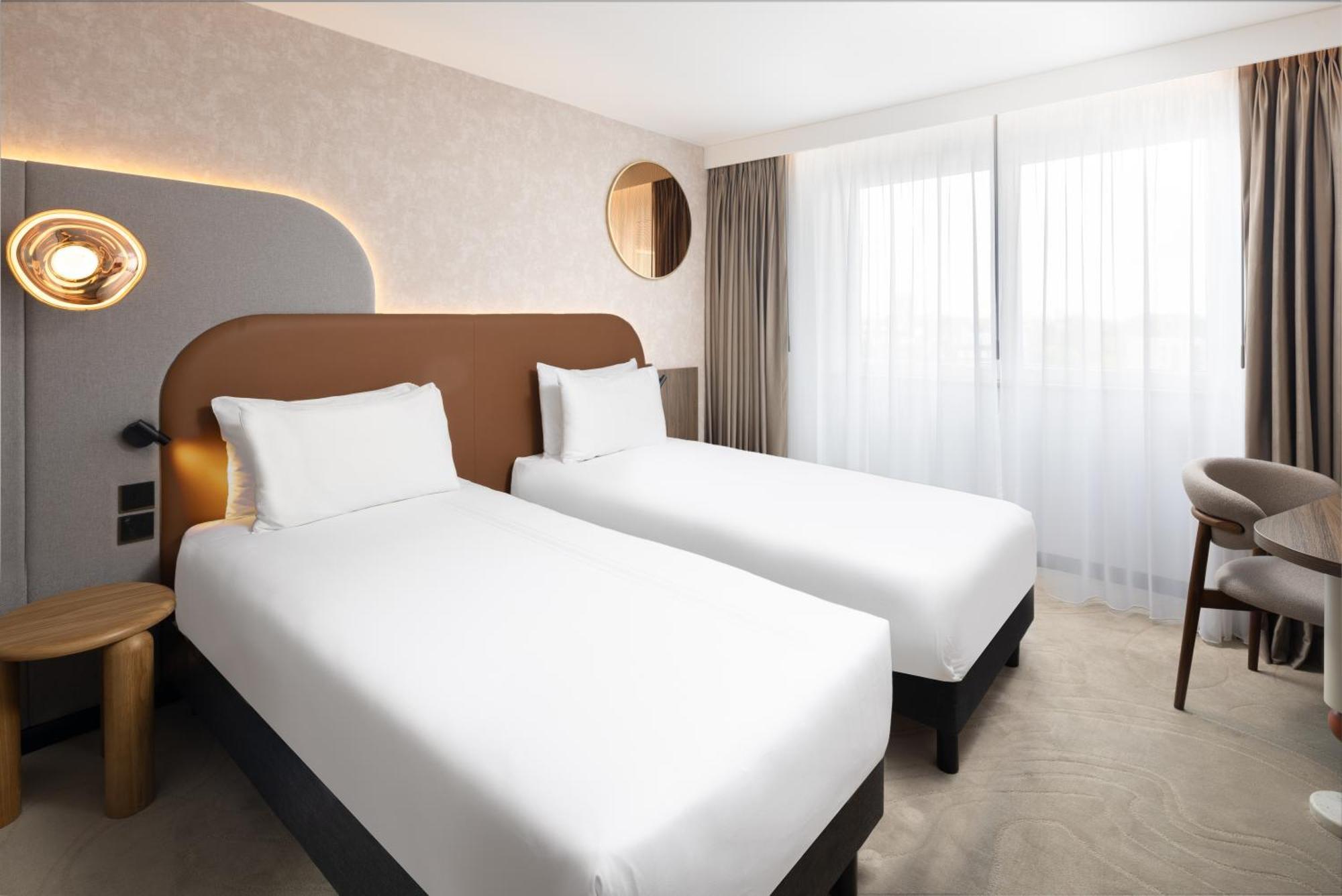 Mercure London Earls Court Exterior photo