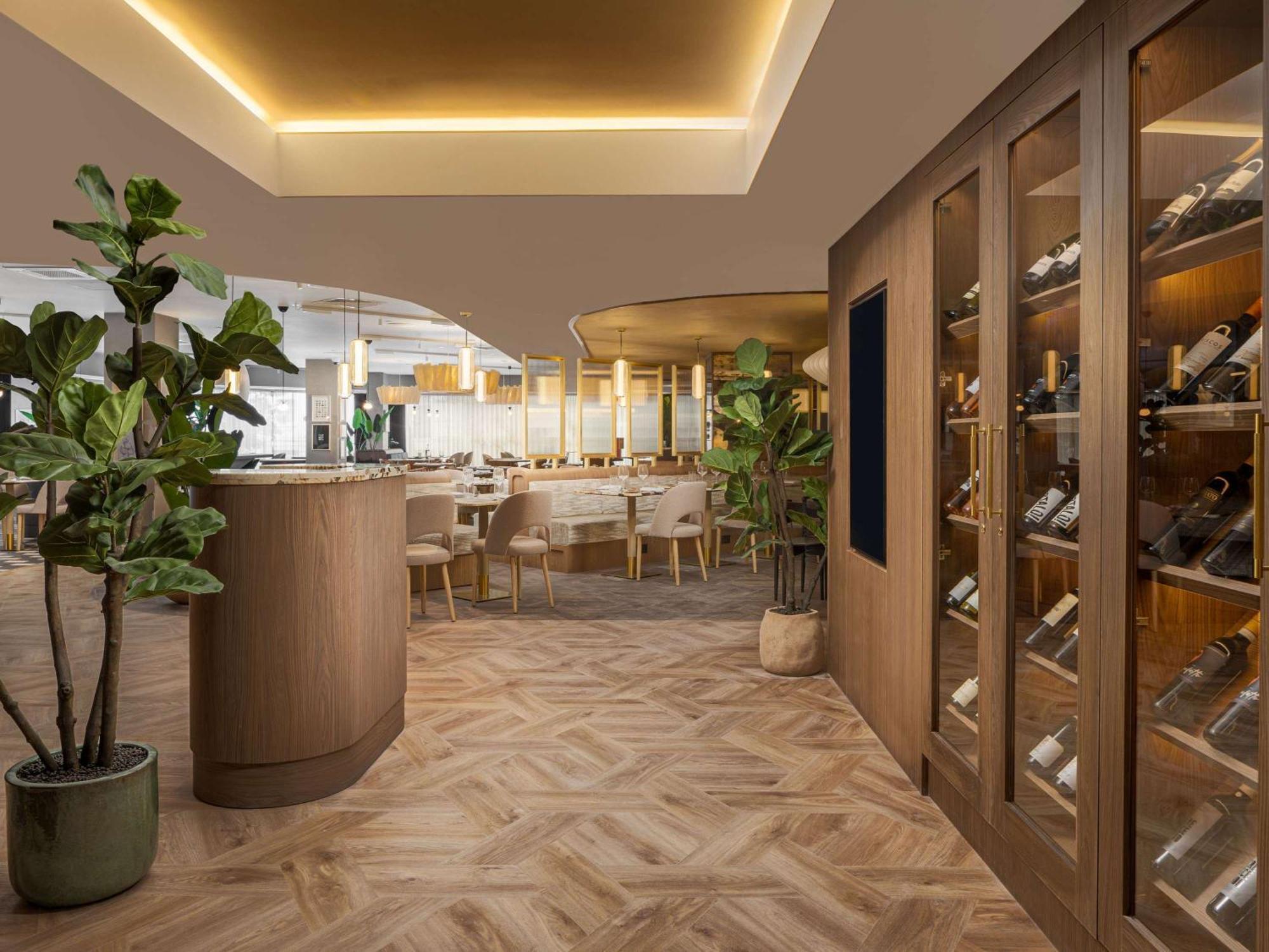 Mercure London Earls Court Exterior photo