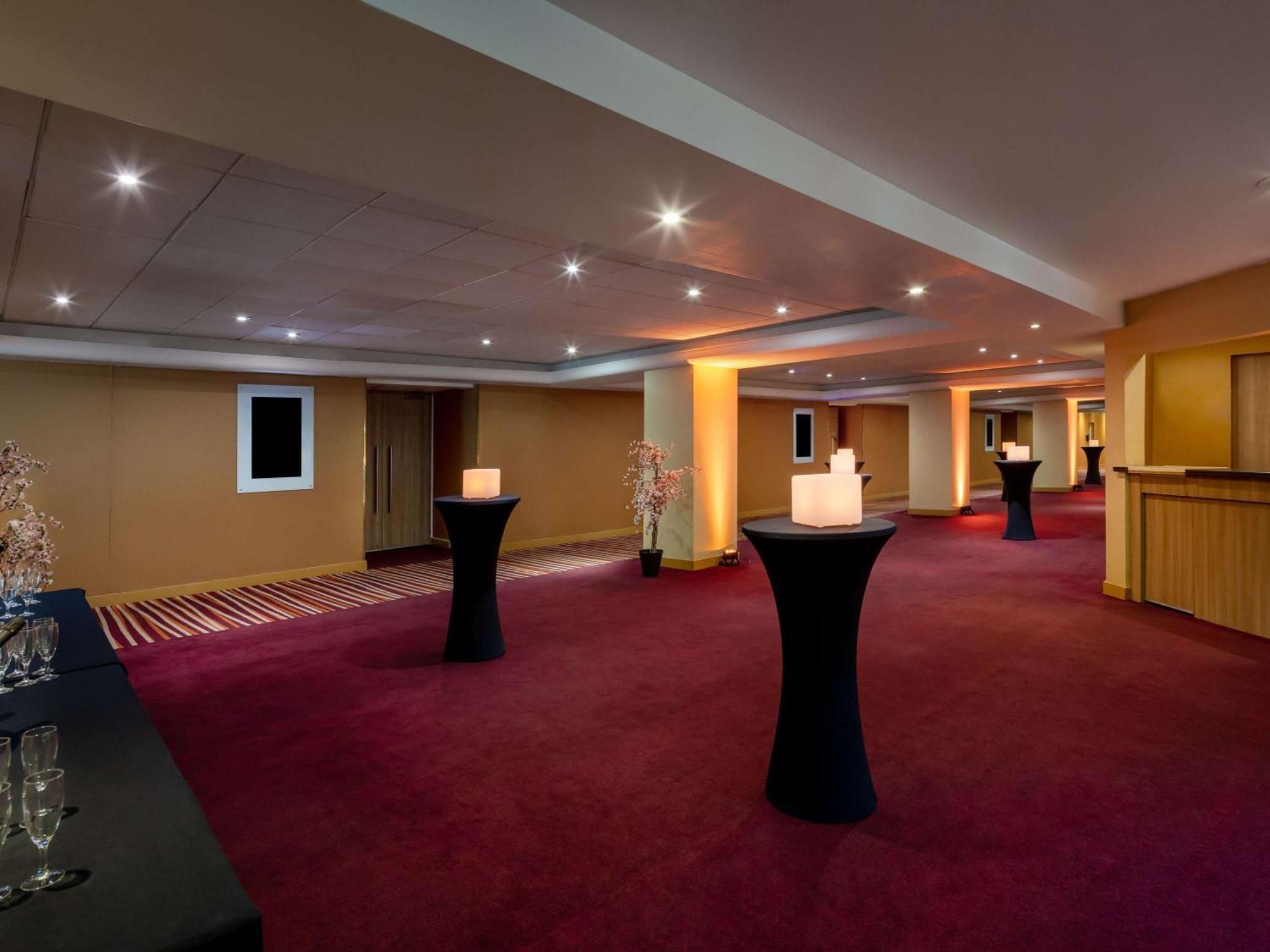 Mercure London Earls Court Exterior photo