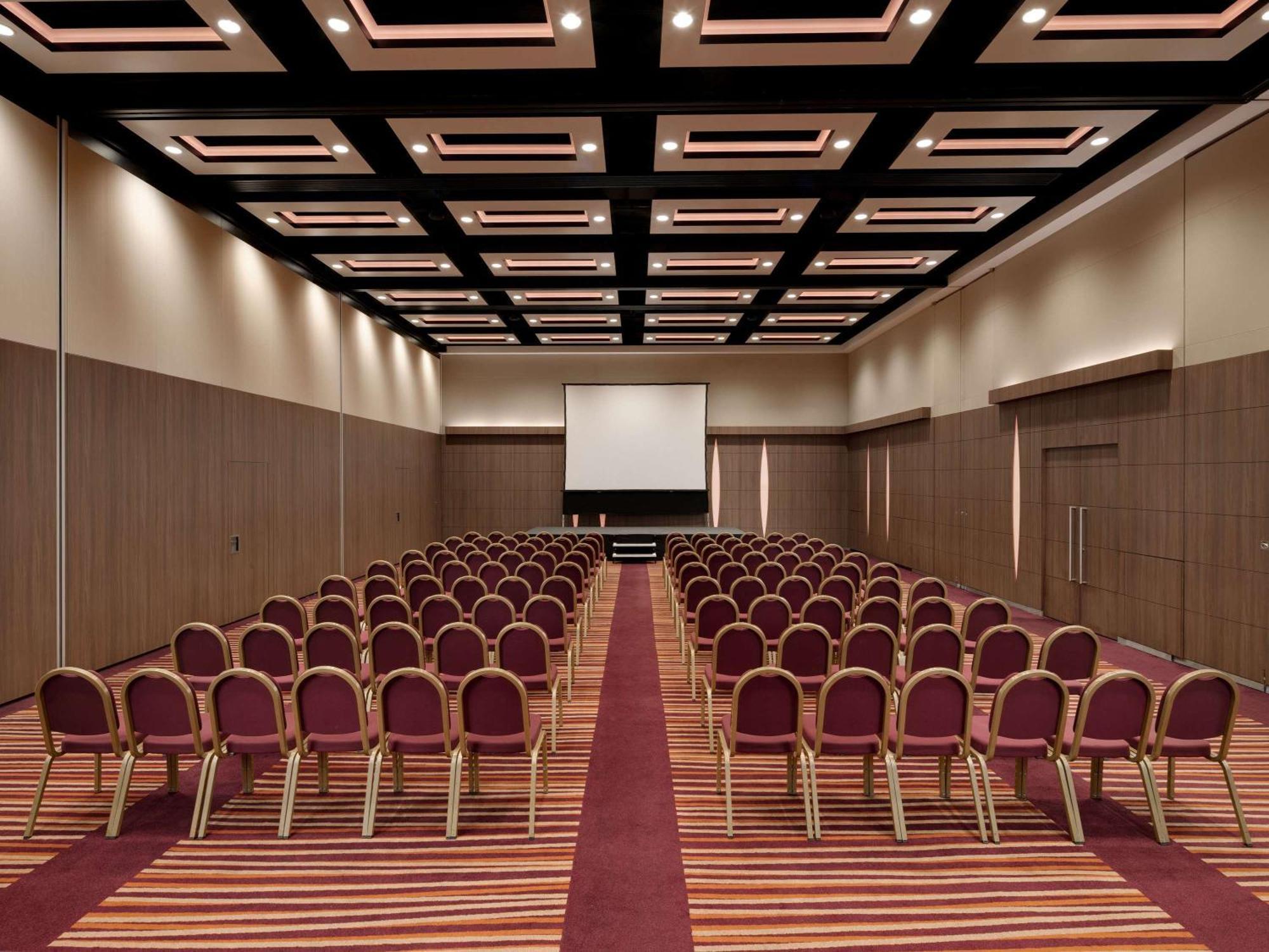 Mercure London Earls Court Exterior photo